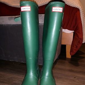 Army green Hunter rain boots